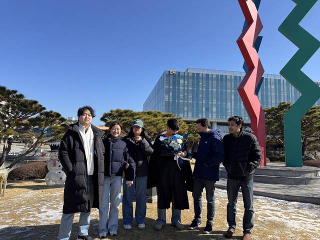 Hyuncheol Master Graduation — photo 5